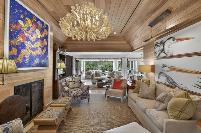 140 Island Creek Drive, Vero Beach, FL 32963