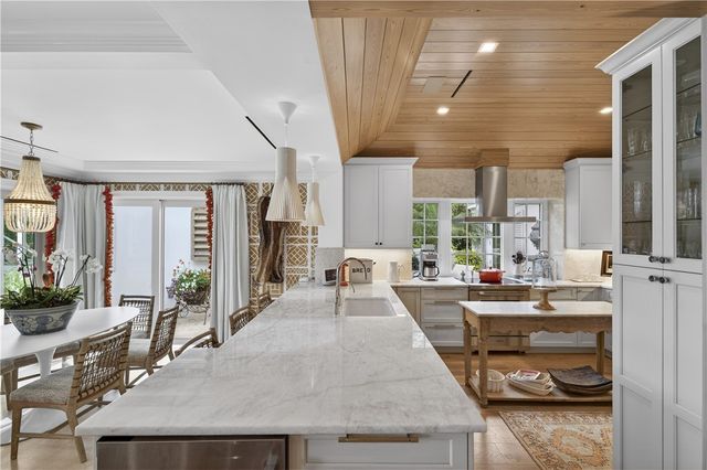 140 Island Creek Drive, Vero Beach, FL 32963