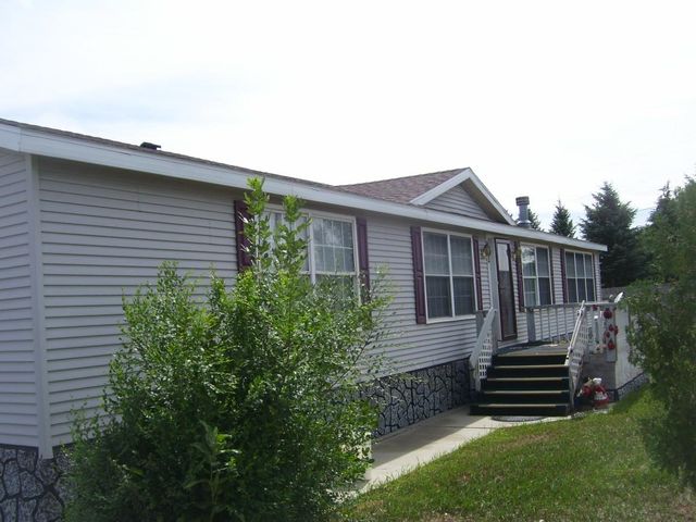 10 Adams Dr, Powell, WY 82435 property photo