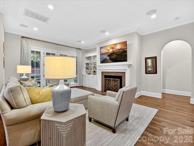3025 Hanson Drive, Charlotte, NC 28207