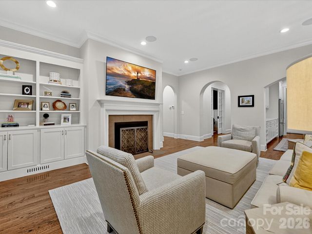 3025 Hanson Drive, Charlotte, NC 28207