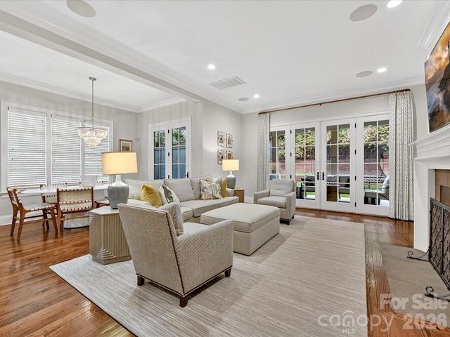 3025 Hanson Drive, Charlotte, NC 28207