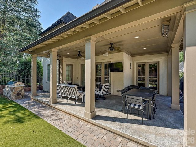 3025 Hanson Drive, Charlotte, NC 28207