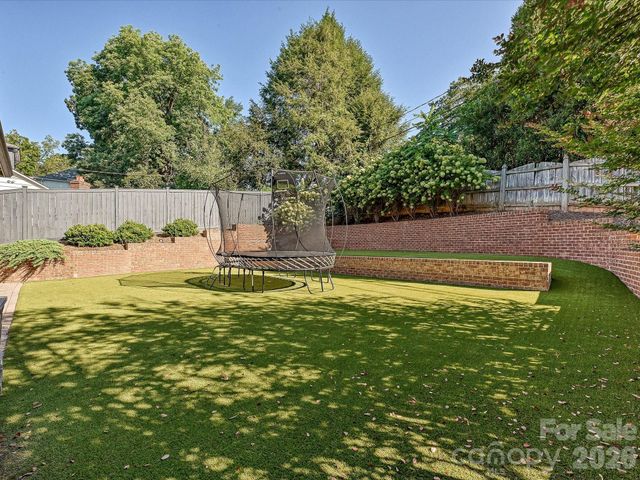 3025 Hanson Drive, Charlotte, NC 28207