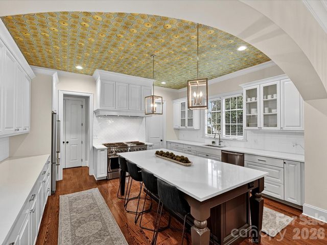 3025 Hanson Drive, Charlotte, NC 28207