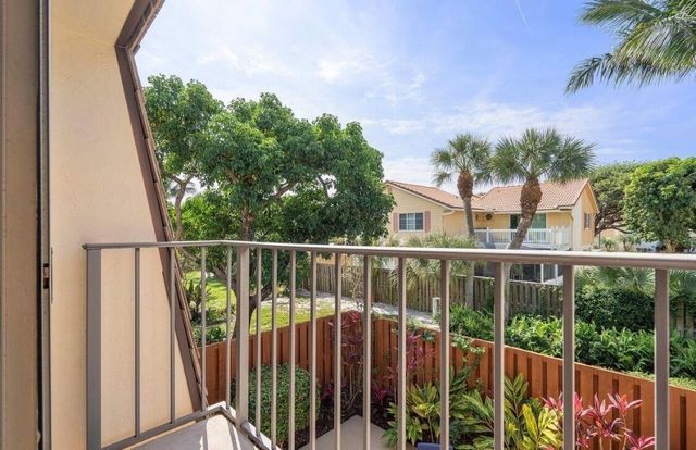 135 Ocean Cove Drive, Jupiter, FL 33477