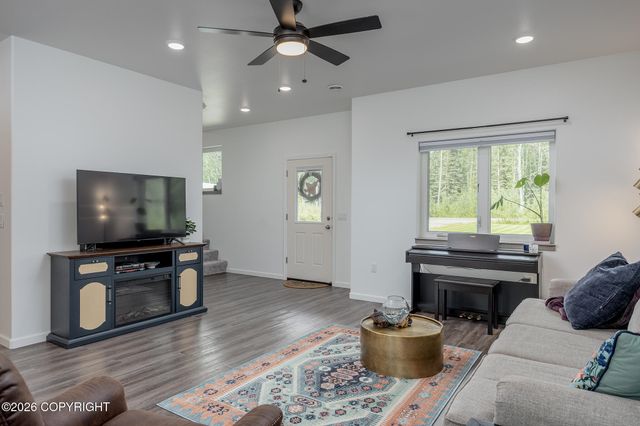 3685 Horus Court, North Pole, AK 99705