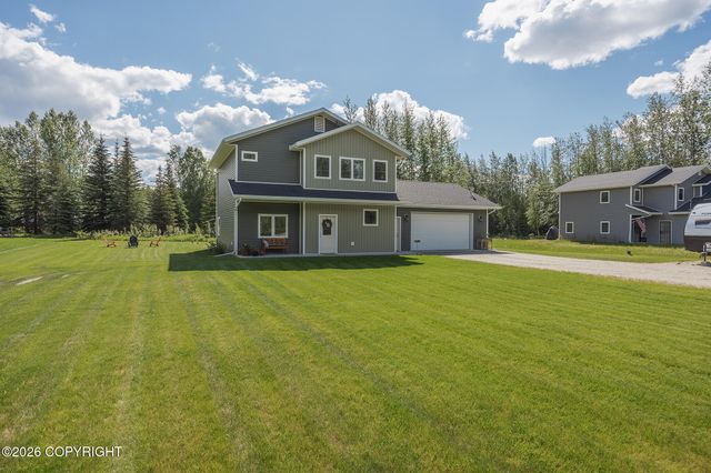 3685 Horus Court, North Pole, AK 99705
