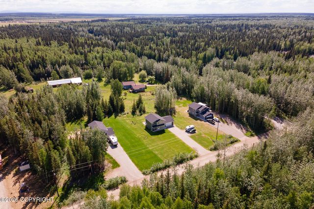 3685 Horus Court, North Pole, AK 99705