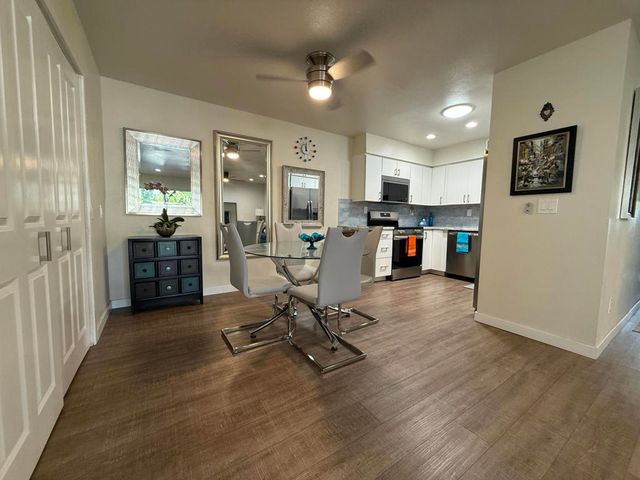 1221 Sunflower Lane, Palm Springs, CA 92262