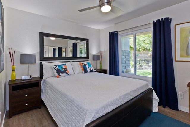 1221 Sunflower Lane, Palm Springs, CA 92262