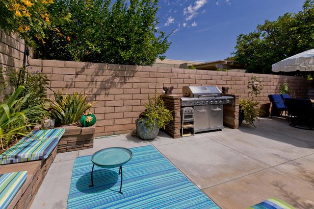 1221 Sunflower Lane, Palm Springs, CA 92262