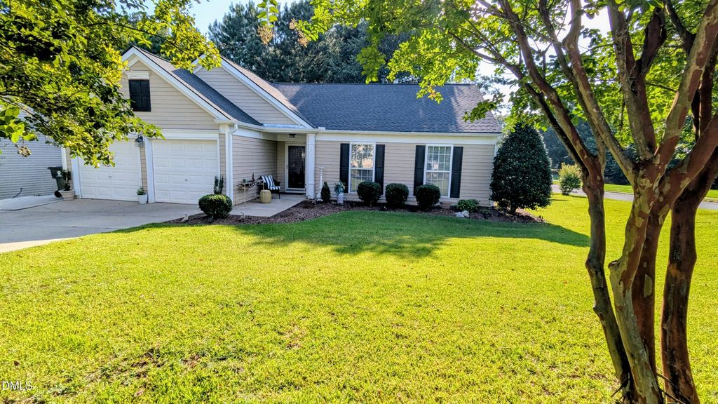 100 Yellow Jasmine Path, Apex, NC 27502