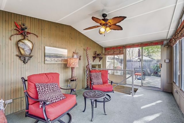 445 Golf Road, Crystal Lake, IL 60014