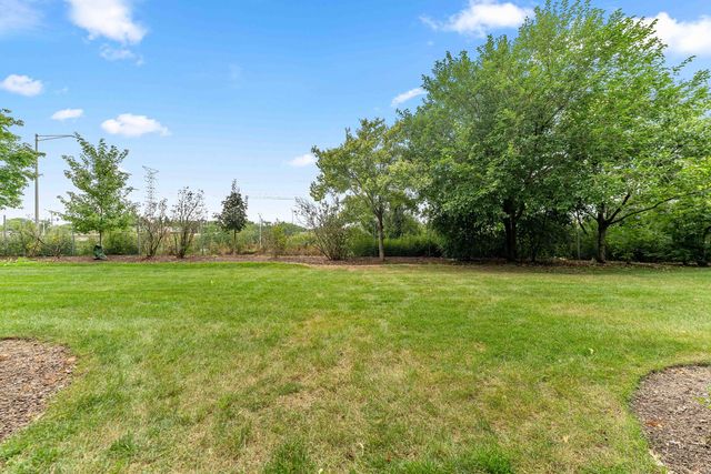 2900 Maple Avenue 18A, Downers Grove, IL 60515