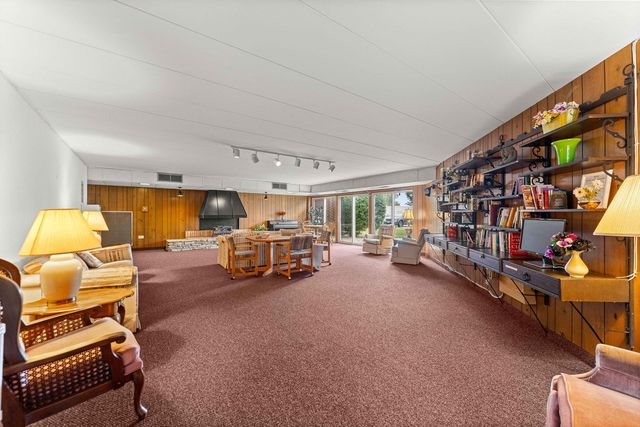 2900 Maple Avenue 18A, Downers Grove, IL 60515
