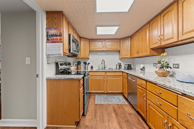 2900 Maple Avenue 18A, Downers Grove, IL 60515