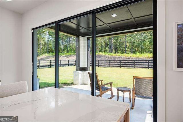 1043 Ridgeview Road, Woodstock, GA 30188