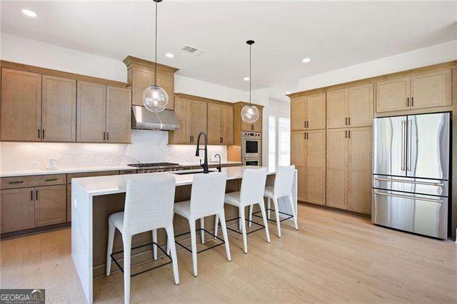 1043 Ridgeview Road, Woodstock, GA 30188