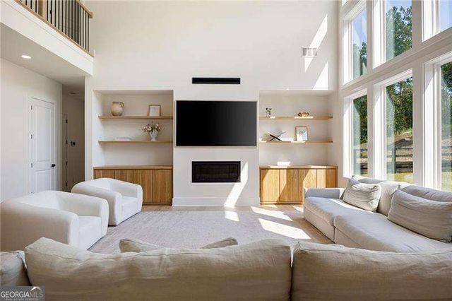 1043 Ridgeview Road, Woodstock, GA 30188