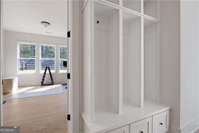 1043 Ridgeview Road, Woodstock, GA 30188