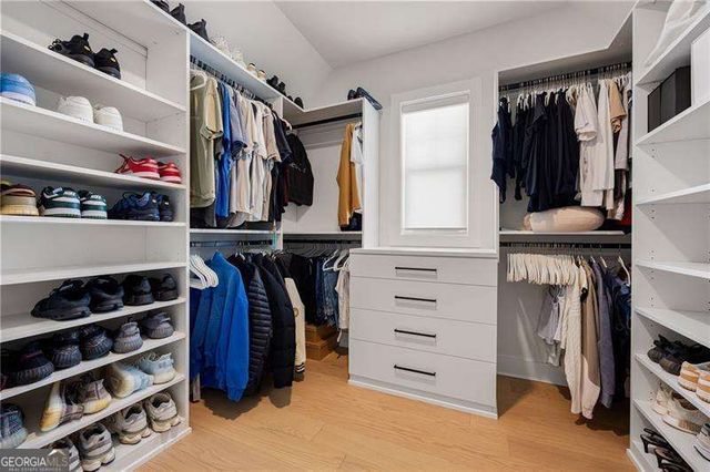 1043 Ridgeview Road, Woodstock, GA 30188