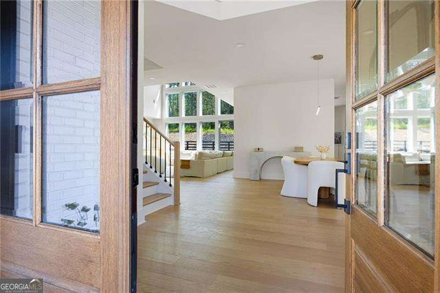 1043 Ridgeview Road, Woodstock, GA 30188