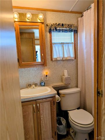 2322 Bobolink Circle E 270, Palmview, TX 78572