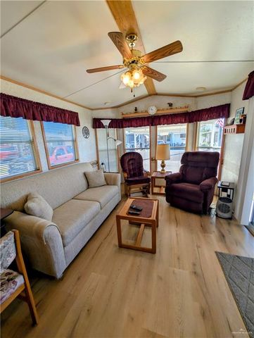 2322 Bobolink Circle E 270, Palmview, TX 78572