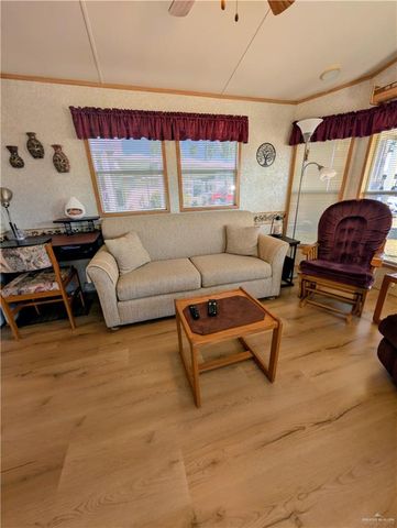 2322 Bobolink Circle E 270, Palmview, TX 78572