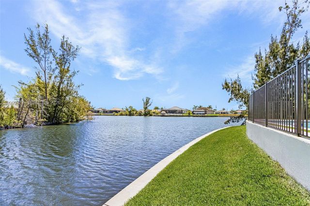 2303 NW 35 AVE, Cape Coral, FL 33993
