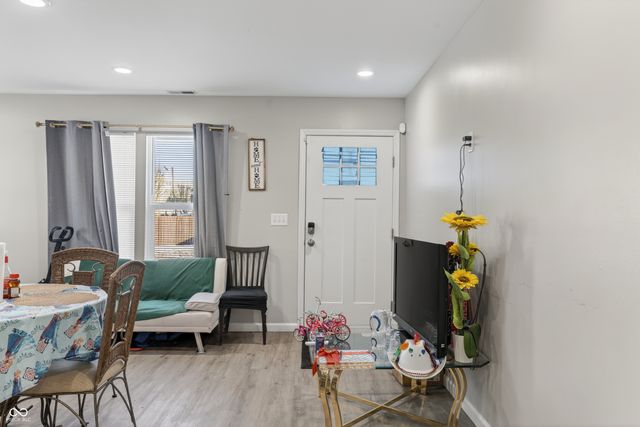 1061 W 29th Street, Indianapolis, IN 46208