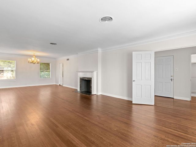 146 Terrell, San Antonio, TX 78209