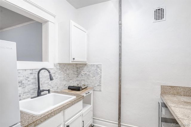 1340 N Emerson Street 4, Denver, CO 80218