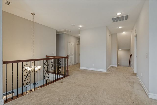 1005 Pinnacle Breeze Drive, Fort Worth, TX 76052