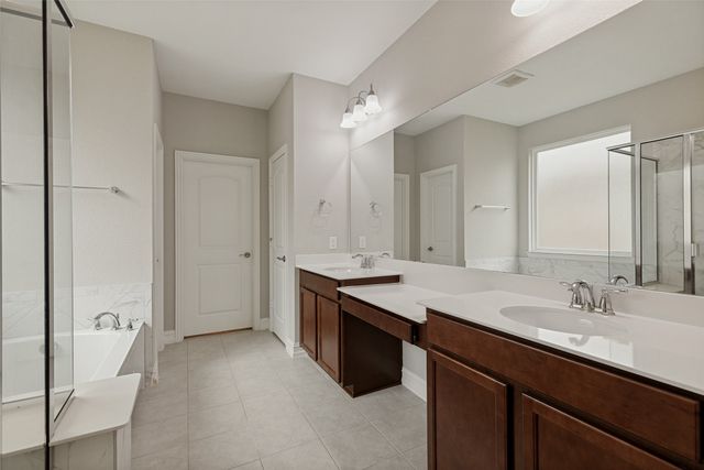 1005 Pinnacle Breeze Drive, Fort Worth, TX 76052