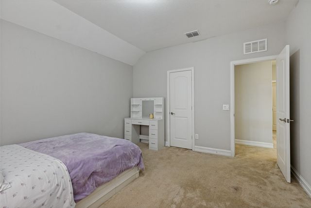 1005 Pinnacle Breeze Drive, Fort Worth, TX 76052