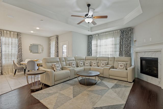 1005 Pinnacle Breeze Drive, Fort Worth, TX 76052