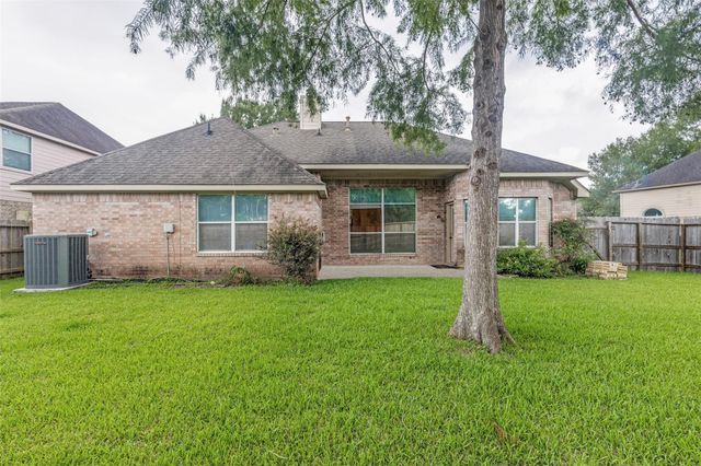 6811 Shelby Oaks Drive, Richmond, TX 77407