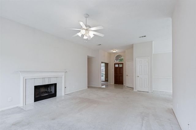 6811 Shelby Oaks Drive, Richmond, TX 77407