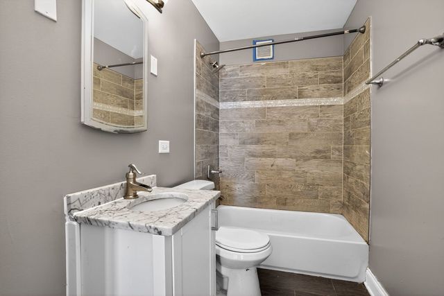 10417 W Palmer Avenue, Melrose Park, IL 60164