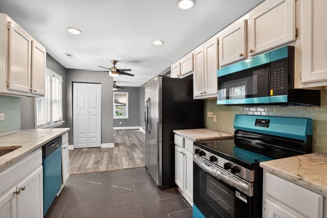 10417 W Palmer Avenue, Melrose Park, IL 60164