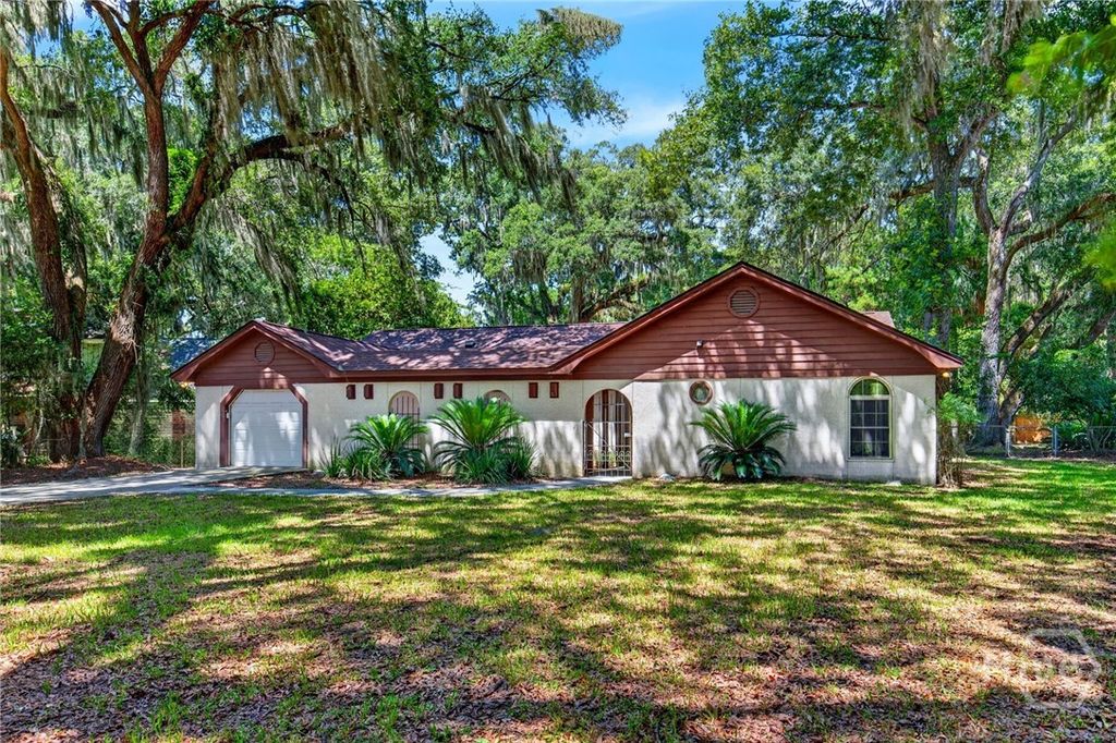 Image 1 of property listing at 30 Grace Court, Richmond Hill, GA 31324
