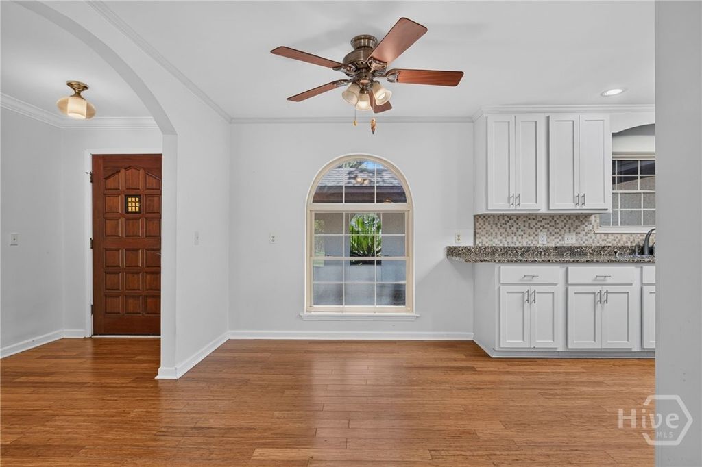 Image 13 of property listing at 30 Grace Court, Richmond Hill, GA 31324