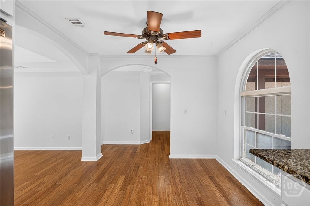 Image 14 of property listing at 30 Grace Court, Richmond Hill, GA 31324