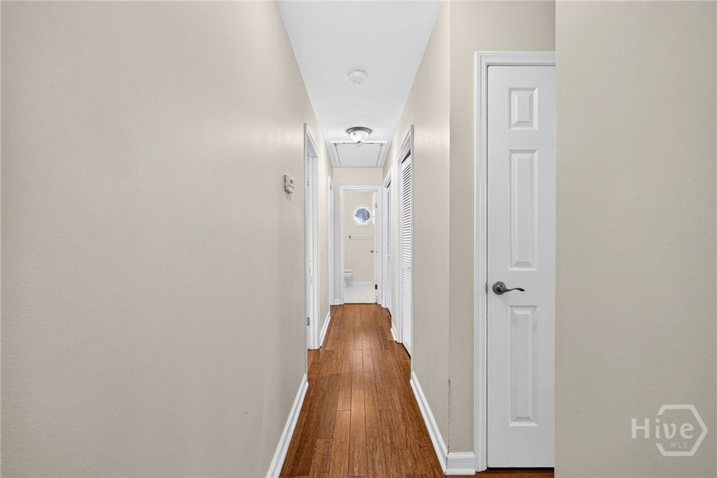 Image 27 of property listing at 30 Grace Court, Richmond Hill, GA 31324