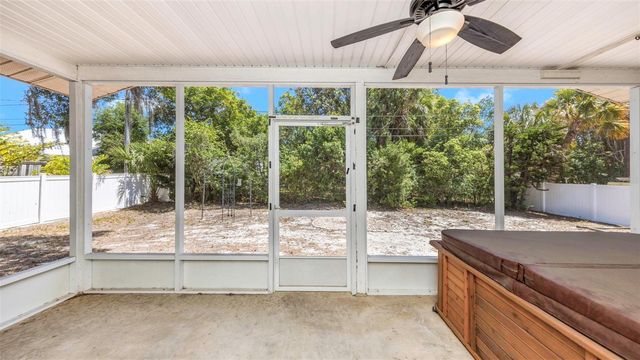 753 SEMINOLE BOULEVARD, Tarpon Springs, FL 34689