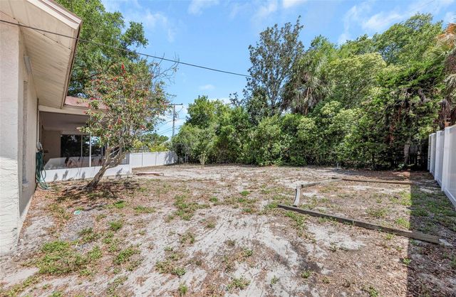 753 SEMINOLE BOULEVARD, Tarpon Springs, FL 34689