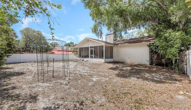 753 SEMINOLE BOULEVARD, Tarpon Springs, FL 34689