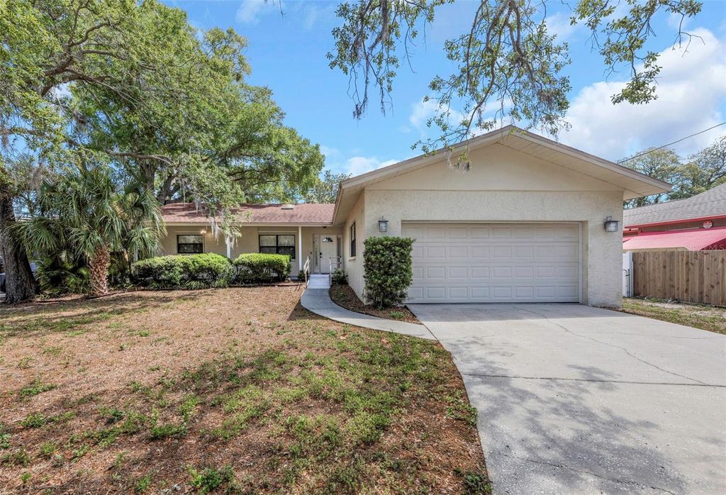 753 SEMINOLE BOULEVARD, Tarpon Springs, FL 34689